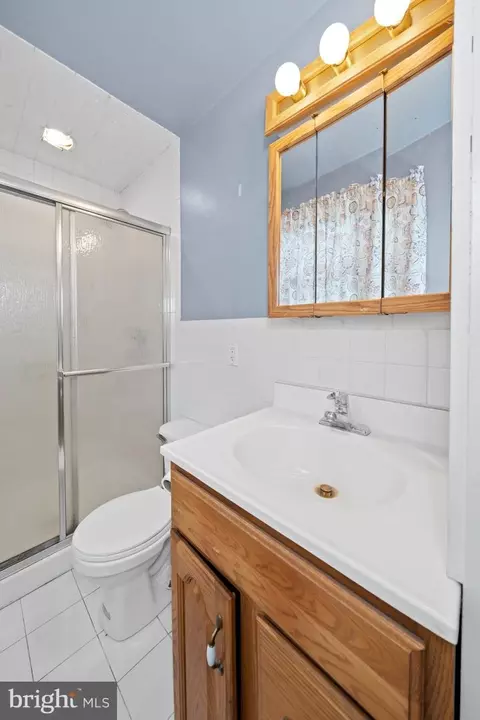 Bath - 1023 Old Telegraph Rd, Warwick, MD 21912 photo 3 of 4