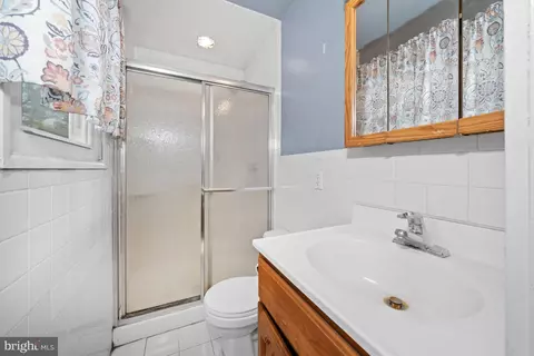 Bath - 1023 Old Telegraph Rd, Warwick, MD 21912 photo 4 of 4