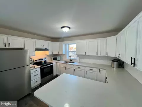 Kitchen - 41 Hilltop Rd, Earleville, MD 21919 photo 1 of 4