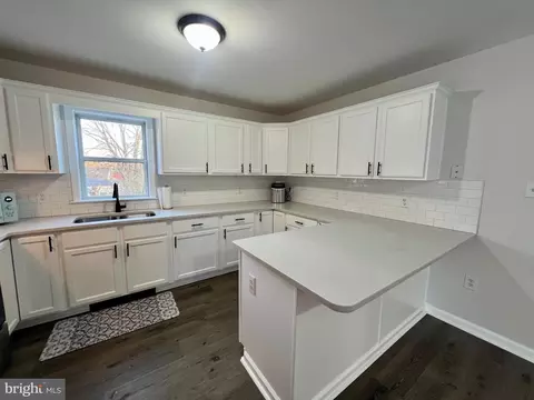 Kitchen - 41 Hilltop Rd, Earleville, MD 21919 photo 3 of 4