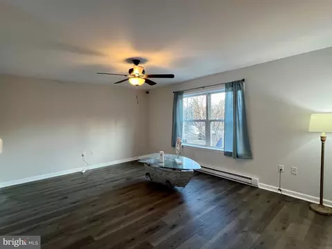 Living - 41 Hilltop Rd, Earleville, MD 21919 photo 3 of 8
