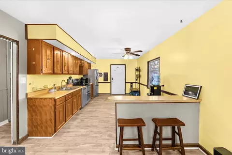 Entry Way - 110 Rhode Island Ave, Earleville, MD 21919 photo 1 of 4