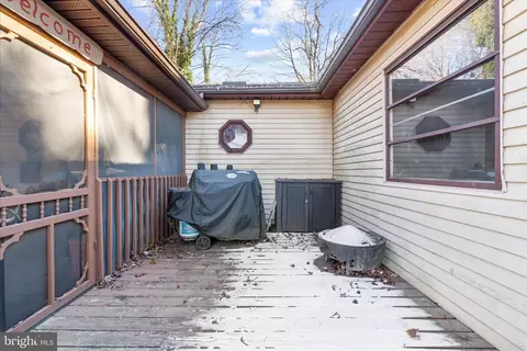 Exterior - 110 Rhode Island Ave, Earleville, MD 21919 photo 4 of 12