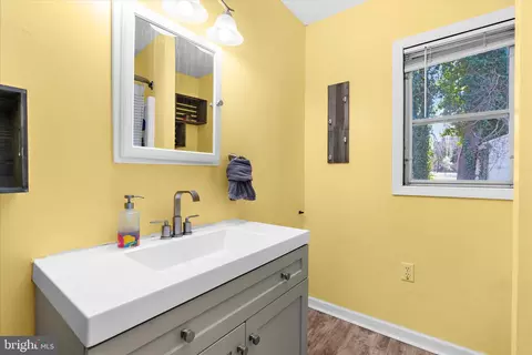 Bath - 110 Rhode Island Ave, Earleville, MD 21919 photo 2 of 2