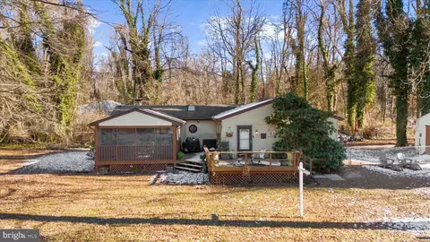 110 Rhode Island Ave, Earleville, MD 21919