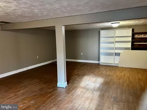 Living - 139 Carter Rd, Elkton, MD 21921 photo 4 of 4