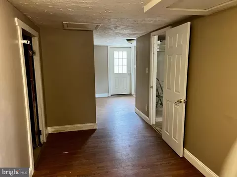 Entry Way - 139 Carter Rd, Elkton, MD 21921 photo 2 of 2
