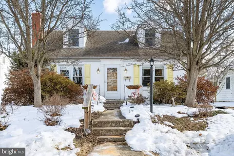 304 Hollingsworth St, Elkton, MD 21921