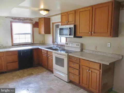 Kitchen - 159 Park Dr, Earleville, MD 21919 photo 1 of 1
