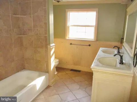 Bath - 159 Park Dr, Earleville, MD 21919 photo 1 of 2