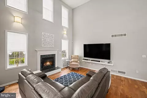Living - 64 Open Meadow Ct, Elkton, MD 21921 photo 4 of 4