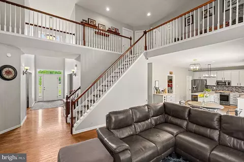 Entry Way - 64 Open Meadow Ct, Elkton, MD 21921 photo 2 of 7
