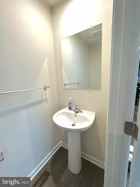 Entry Way - 57 Teatree Ln, Elkton, MD 21921 photo 1 of 5