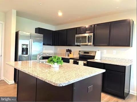 Kitchen - 57 Teatree Ln, Elkton, MD 21921 photo 2 of 5