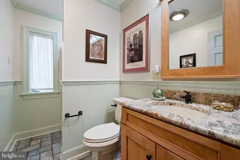 Bath - 185 Riverside Dr, Elkton, MD 21921 photo 4 of 4