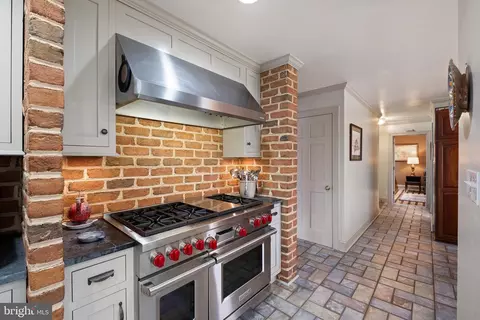 Entry Way - 185 Riverside Dr, Elkton, MD 21921 photo 3 of 3