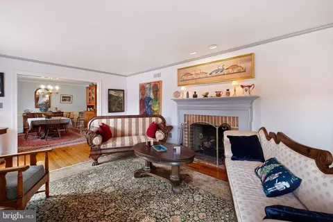 Living - 185 Riverside Dr, Elkton, MD 21921 photo 2 of 3