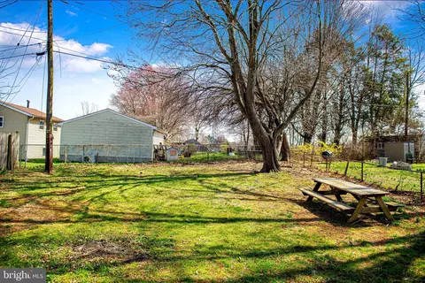 Exterior - 15 Peach Rd, Elkton, MD 21921 photo 6 of 8
