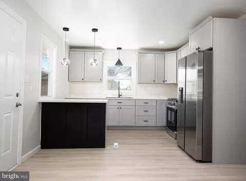 Kitchen - 15 Peach Rd, Elkton, MD 21921 photo 2 of 2