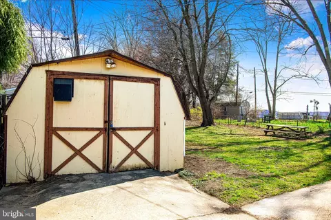 Exterior - 15 Peach Rd, Elkton, MD 21921 photo 5 of 8