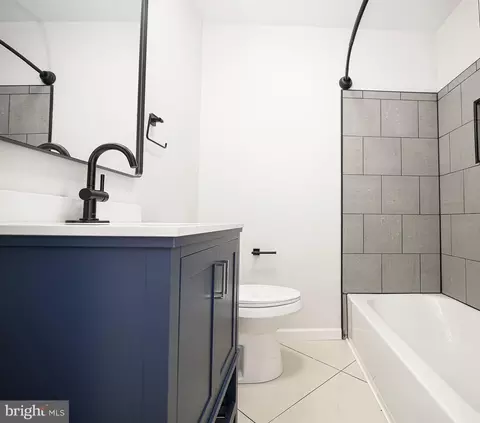Bath - 15 Peach Rd, Elkton, MD 21921 photo 2 of 3
