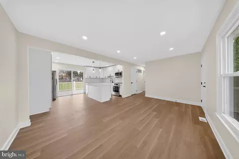 Living - 148 Windmill Rd, Conowingo, MD 21918 photo 4 of 5