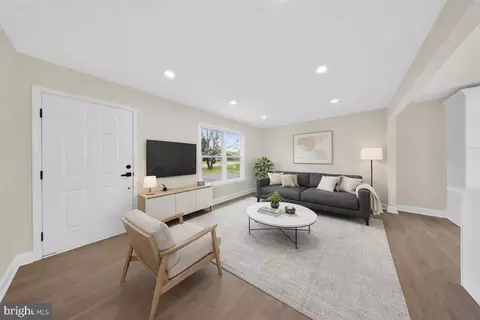 Living - 148 Windmill Rd, Conowingo, MD 21918 photo 1 of 5