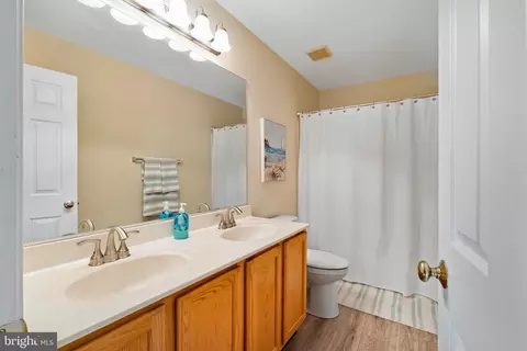 Bath - 16 Ches Haven Rd, Earleville, MD 21919 photo 2 of 2