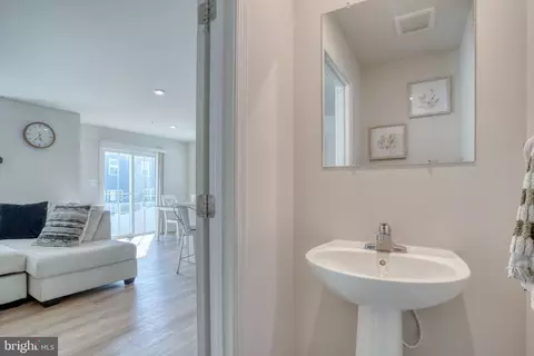 Entry Way - 5 Olive Way, Elkton, MD 21921 photo 5 of 7