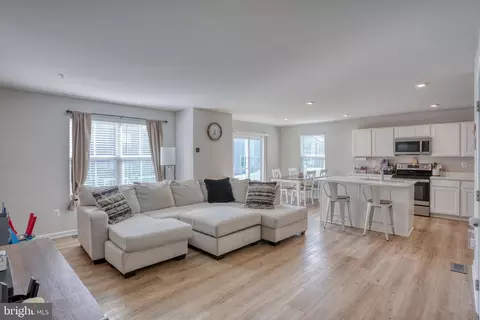 Entry Way - 5 Olive Way, Elkton, MD 21921 photo 1 of 7