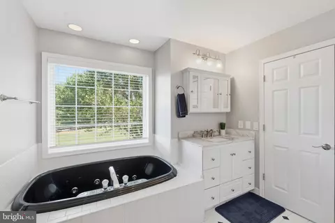 Bath - 115 Scott Rd, Warwick, MD 21912 photo 1 of 1