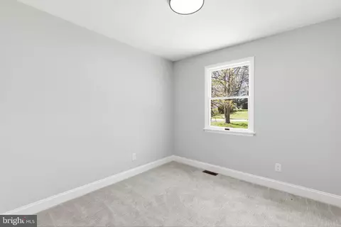 Bedroom - 331 Old Chestnut Rd, Elkton, MD 21921 photo 4 of 5