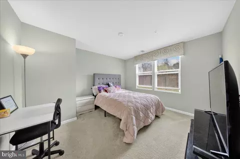 Bedroom - 2 Ridgely Forest Dr, Elkton, MD 21921 photo 4 of 7