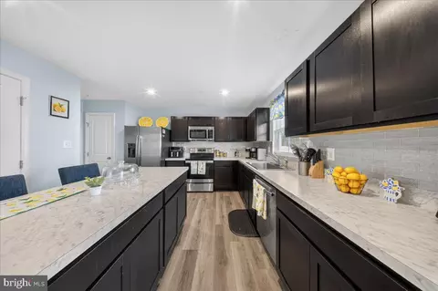 Kitchen - 2 Ridgely Forest Dr, Elkton, MD 21921 photo 2 of 3