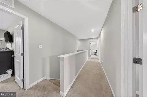 Entry Way - 2 Ridgely Forest Dr, Elkton, MD 21921 photo 6 of 10