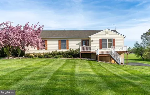 9 Drake Rd, Chesapeake City, MD 21915