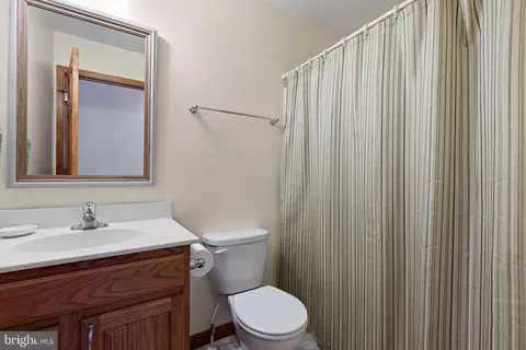 Bath - 45 Thyme St, Elkton, MD 21921 photo 3 of 3