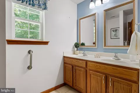 Bath - 45 Thyme St, Elkton, MD 21921 photo 2 of 3