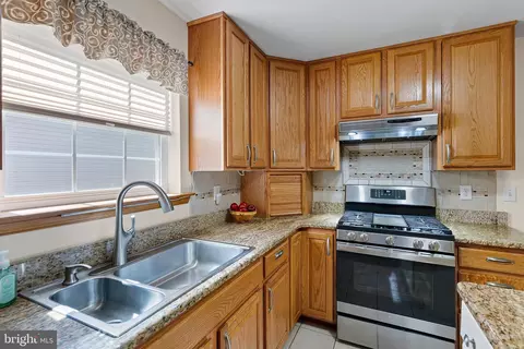 Kitchen - 45 Thyme St, Elkton, MD 21921 photo 2 of 3