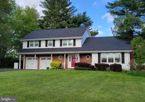 32 Springfield Dr, North East, MD 21901