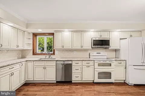 Kitchen - 31 Filbert Ln, Elkton, MD 21921 photo 2 of 3