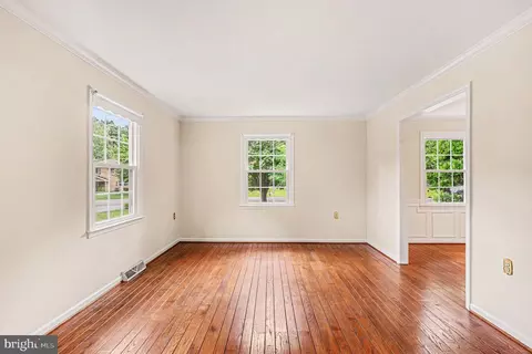 Living - 31 Filbert Ln, Elkton, MD 21921 photo 1 of 5