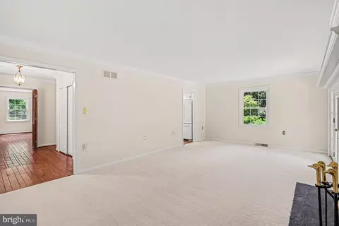 Living - 31 Filbert Ln, Elkton, MD 21921 photo 5 of 5