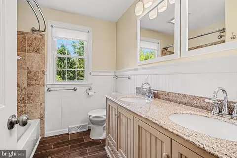 Bath - 31 Filbert Ln, Elkton, MD 21921 photo 3 of 3