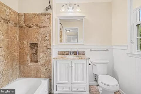 Bath - 31 Filbert Ln, Elkton, MD 21921 photo 2 of 3