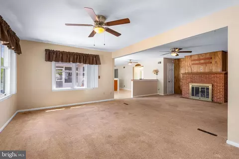 Living - 56 Highland Ave, Elkton, MD 21921 photo 1 of 3