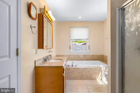 Bath - 56 Highland Ave, Elkton, MD 21921 photo 3 of 4