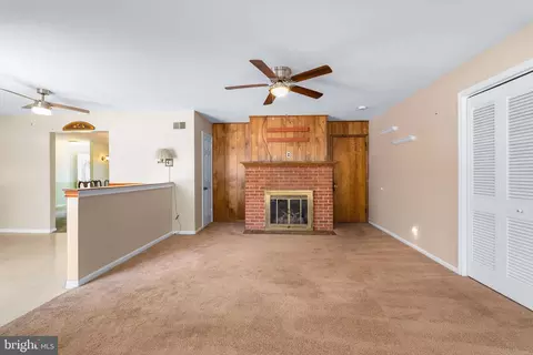 Living - 56 Highland Ave, Elkton, MD 21921 photo 2 of 3