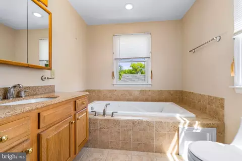 Bath - 56 Highland Ave, Elkton, MD 21921 photo 4 of 4