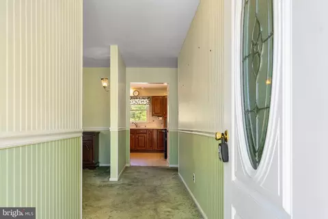 Entry Way - 56 Highland Ave, Elkton, MD 21921 photo 1 of 4